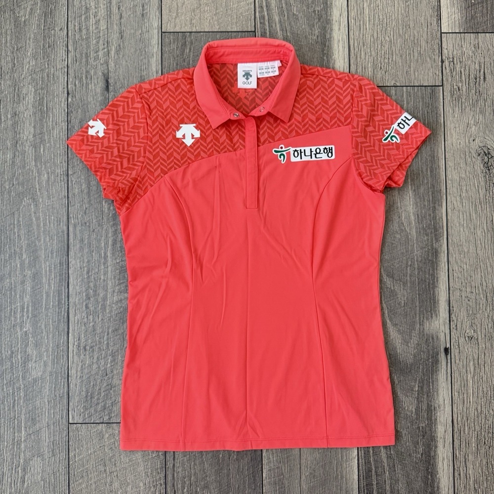 Descente Golf Womens Small Pink Polo Shirt Hana Bank Korean Logo Stretch Y2K